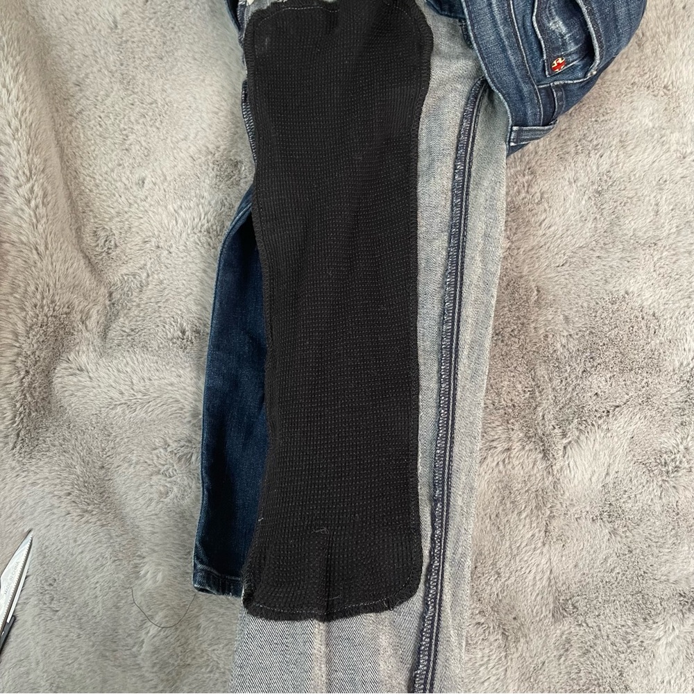 Hudson Jeans Size 26 Distressed Button Fly Skinny Blue Thermal Backed Rips - Picture 10 of 10